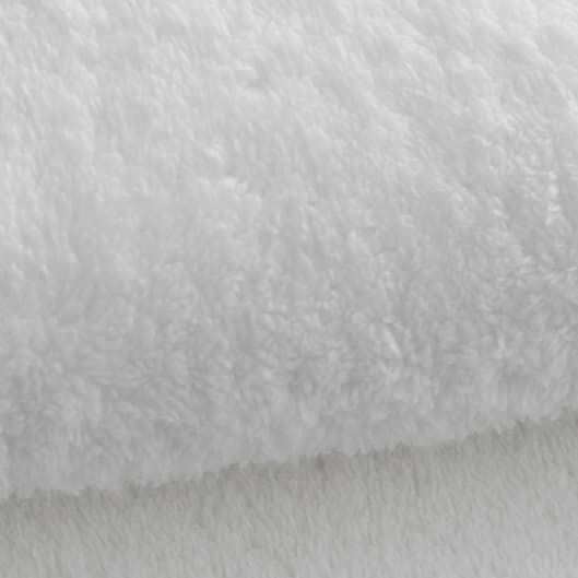 Bombshell Blowout Platinum at Fancy's Beauty Lounge in Franklin Sq., NY